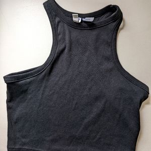 Black crop tank